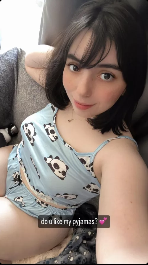 Any straight guys here just a little curious 🧐 👀👅