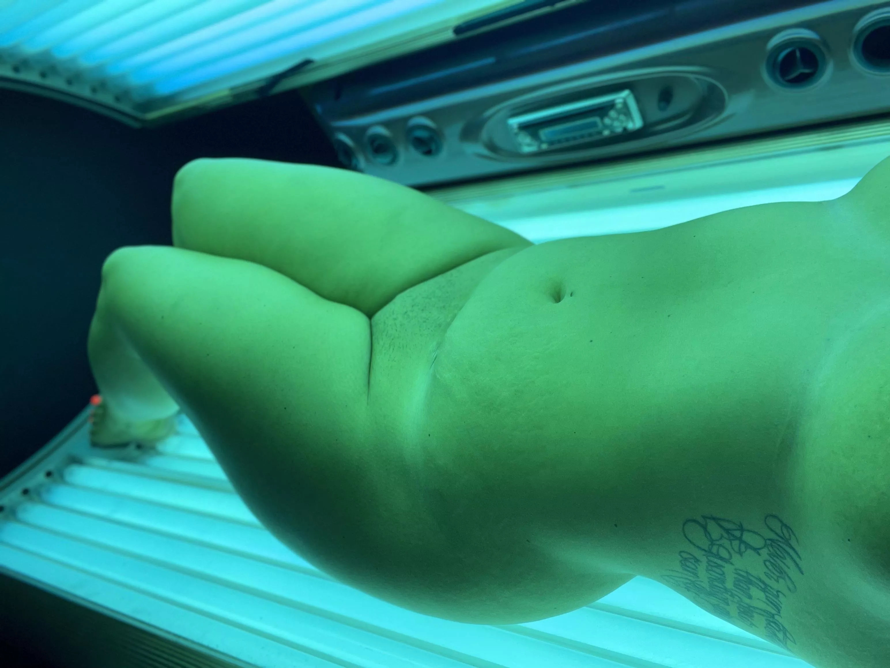 Come spread my legs I promise I taste good!