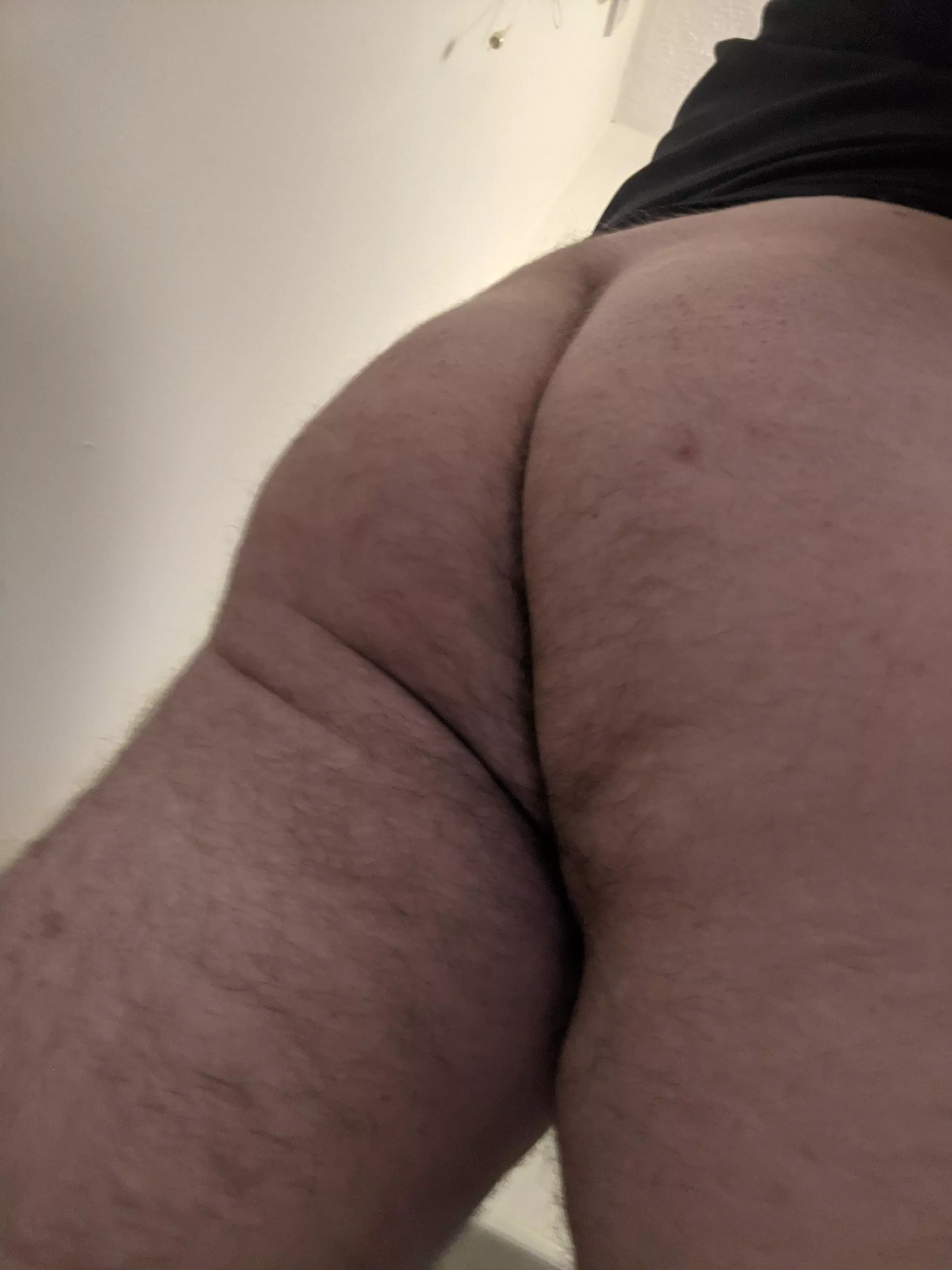 Desperate for a daddy to open my cheeks