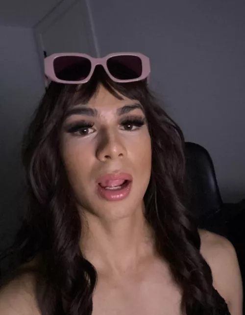 Do you think I’m topless??