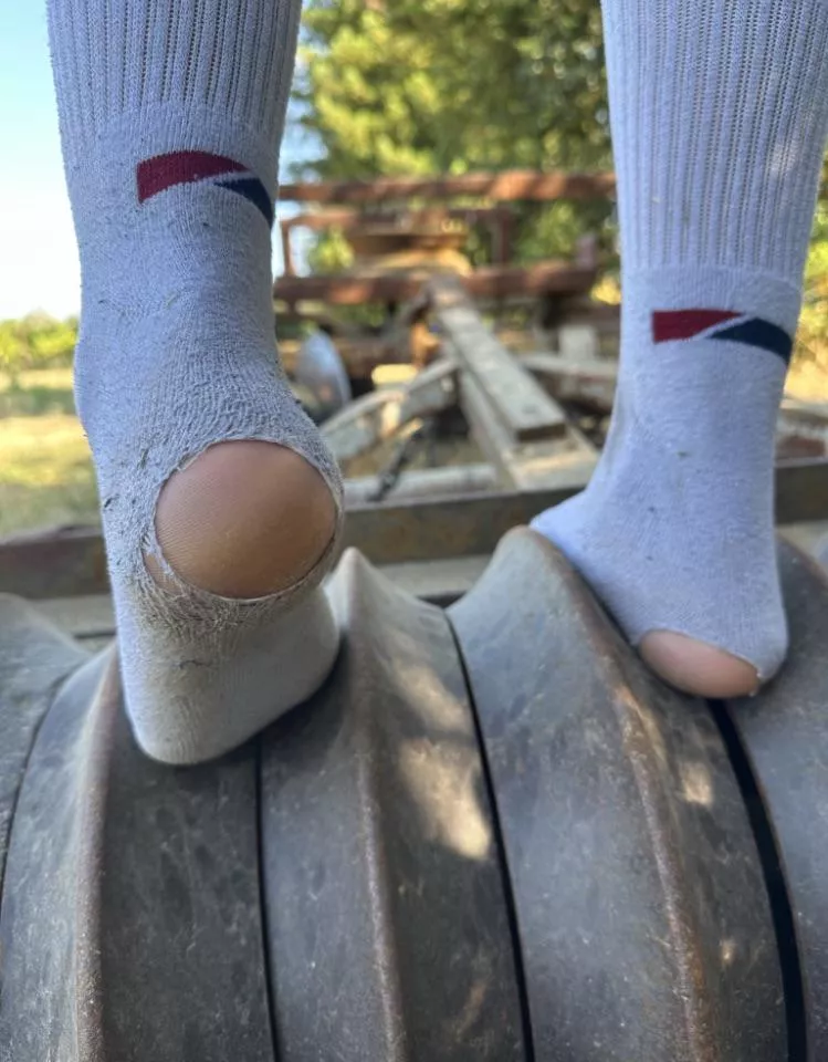 Guess you could say I put these socks to good use 😮‍💨😘 plenty more just like these that I need to get rid of 🥰🤠 [selling]