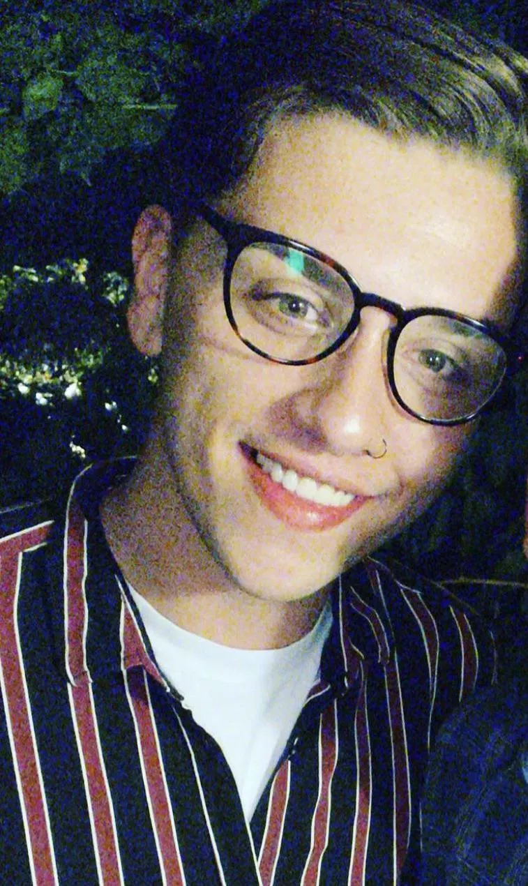 Hey! Hope everyone’s having a nice day! 28 male here hit me up if you want to chat! :) Hey! Hope everyone’s having a nice day! 28 male here hit me up if you want to chat! :)