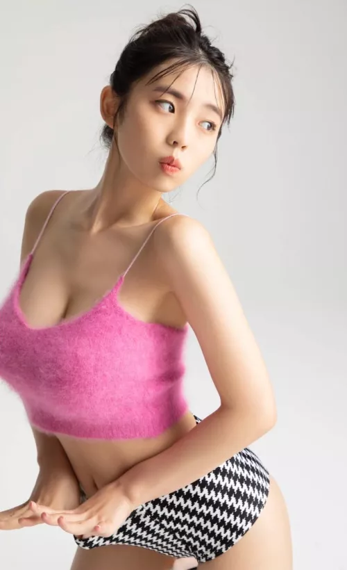 Hina Kikuchi