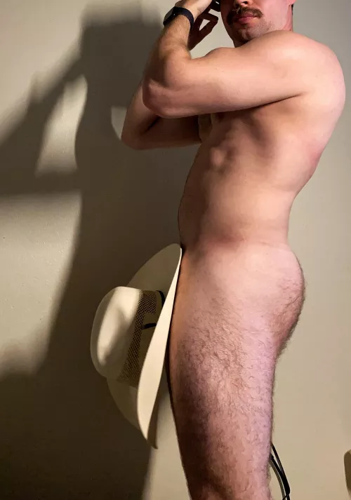 Howdy! 😏