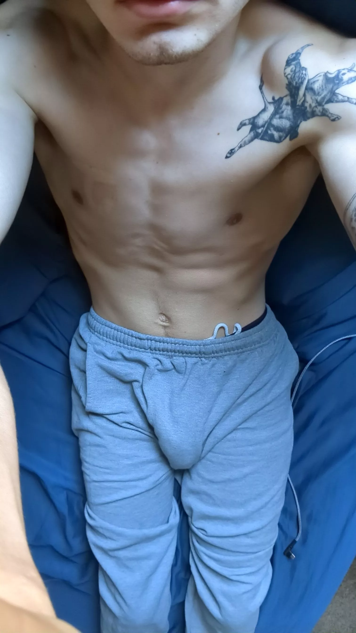 I guess they were right about grey sweats...DM for the reveal😘