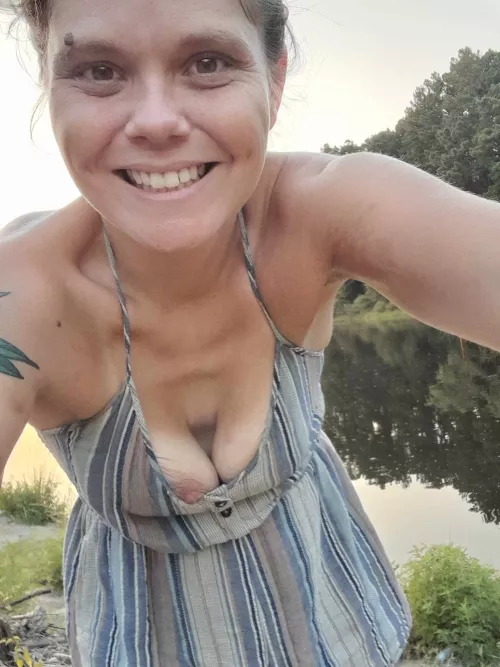 It's surprisingly hard getting these pics.