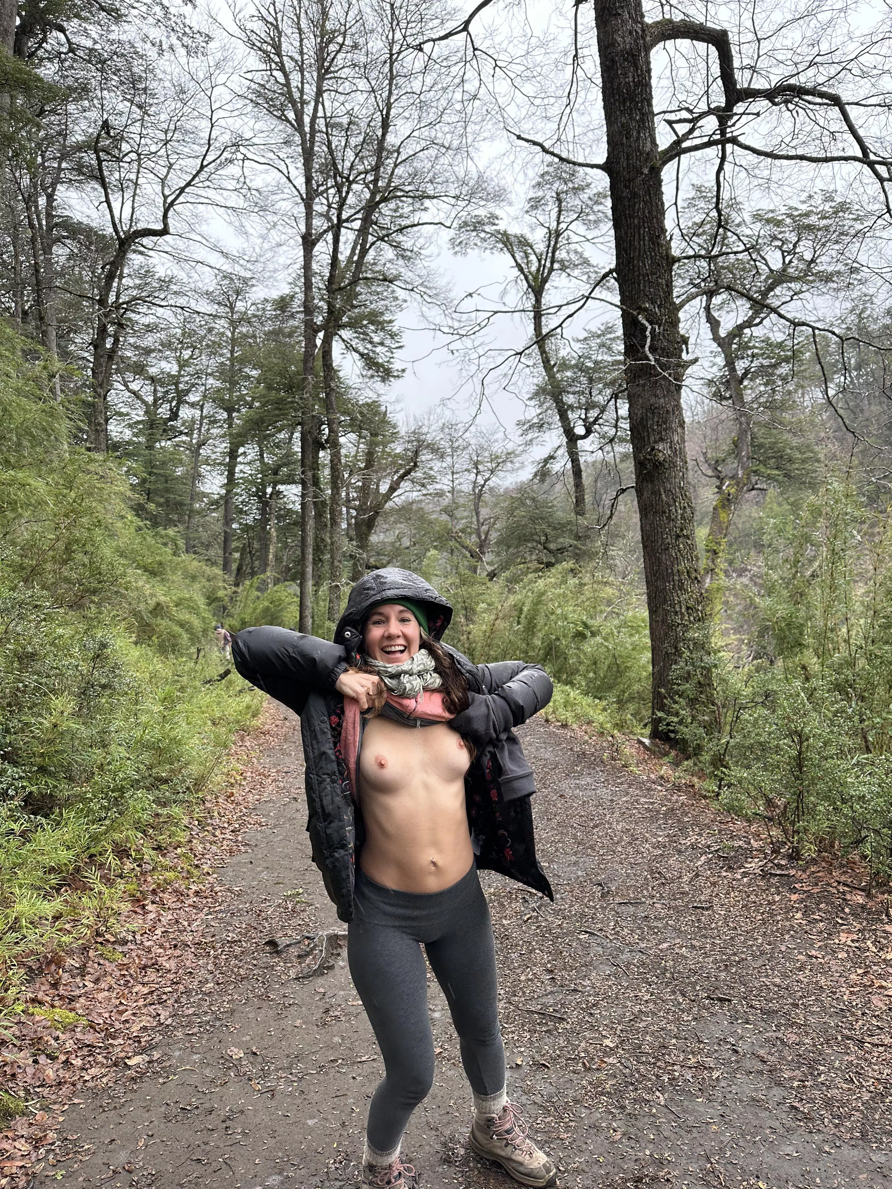 My mom captured this moment LOL (mothers supporting daughter ideas!)