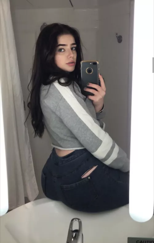 Name? I've tried reverse image sear but I came up with nothing