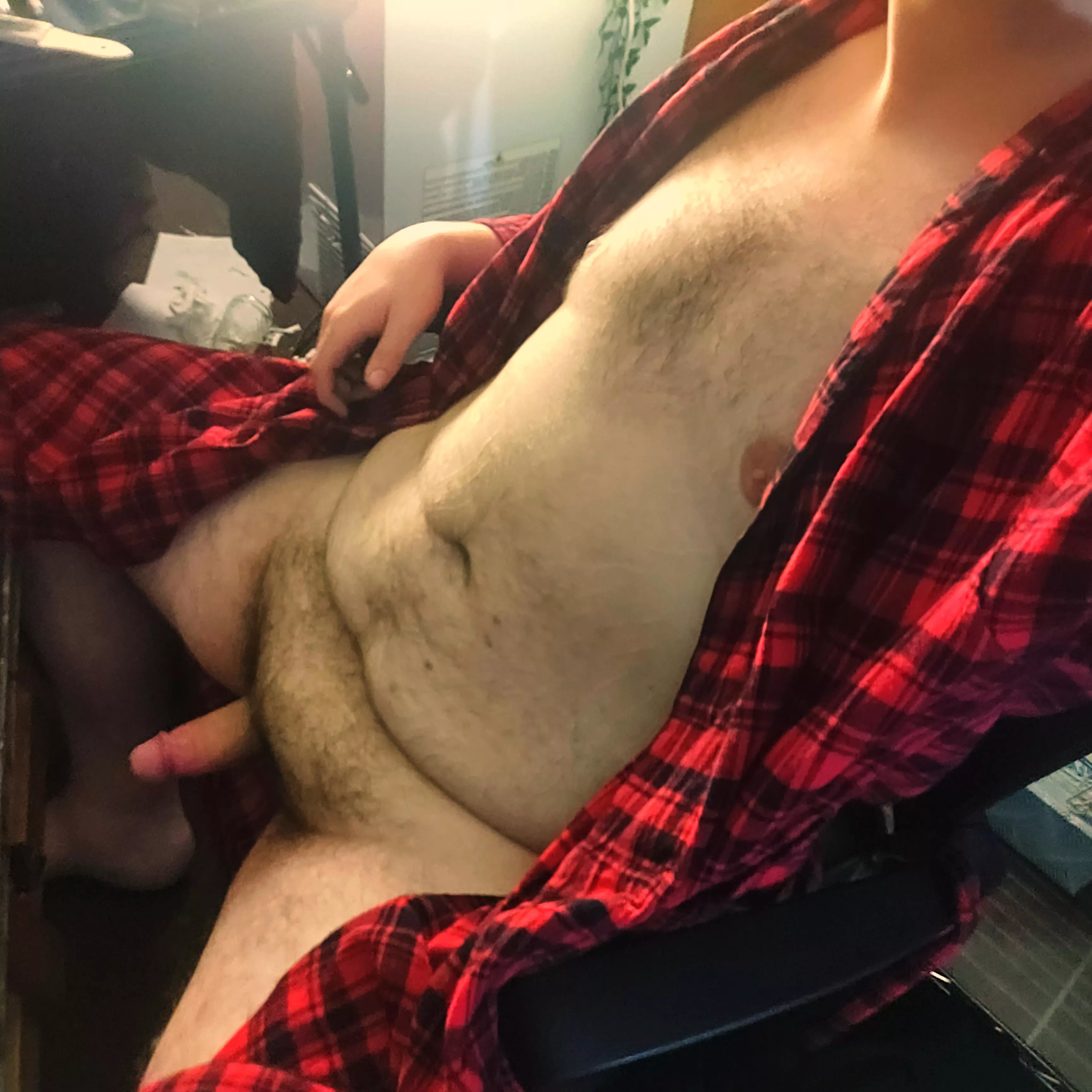 Too hot for undies 🥵