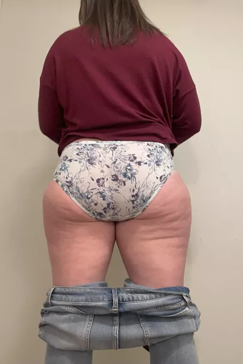 Big Mommy Ass