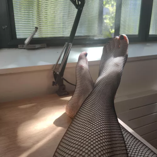 Fishnets make any feet look good