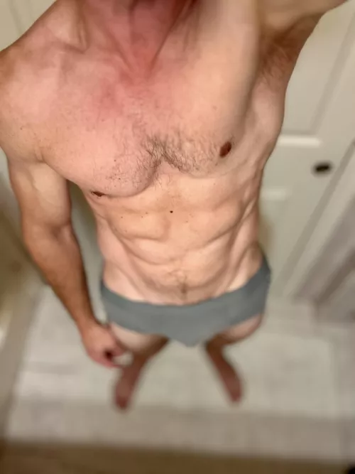 It’s been a very busy summer for me so the best I can do right now is a lazy post-shower selfie.