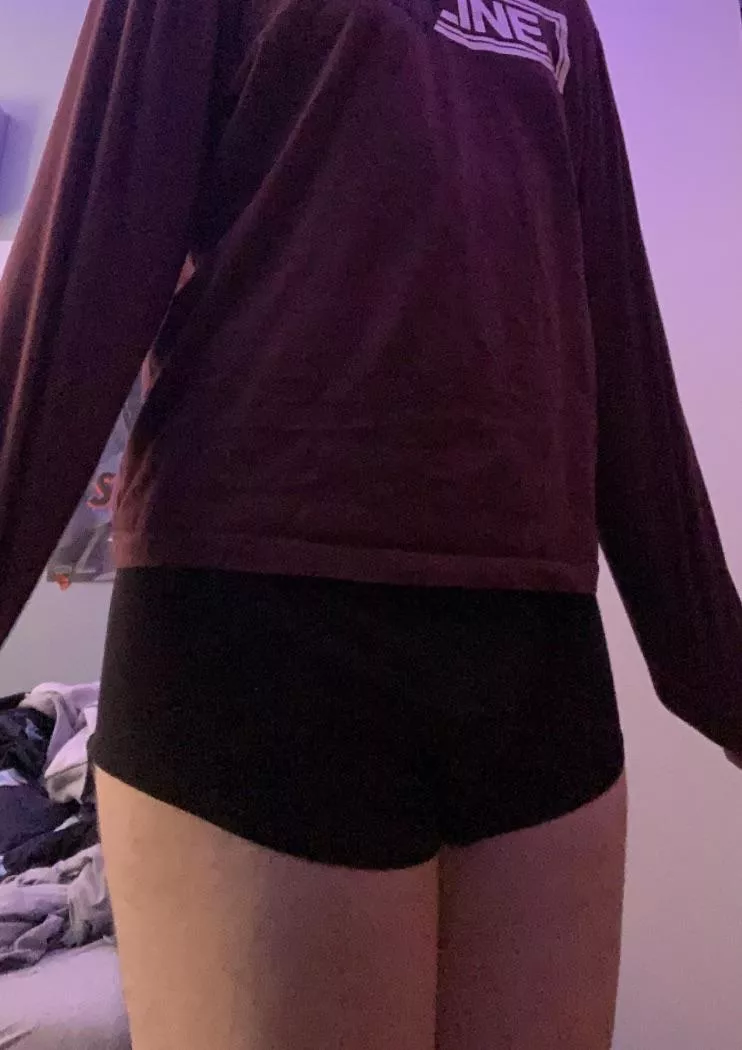 Jus woke up, felt cute -w-