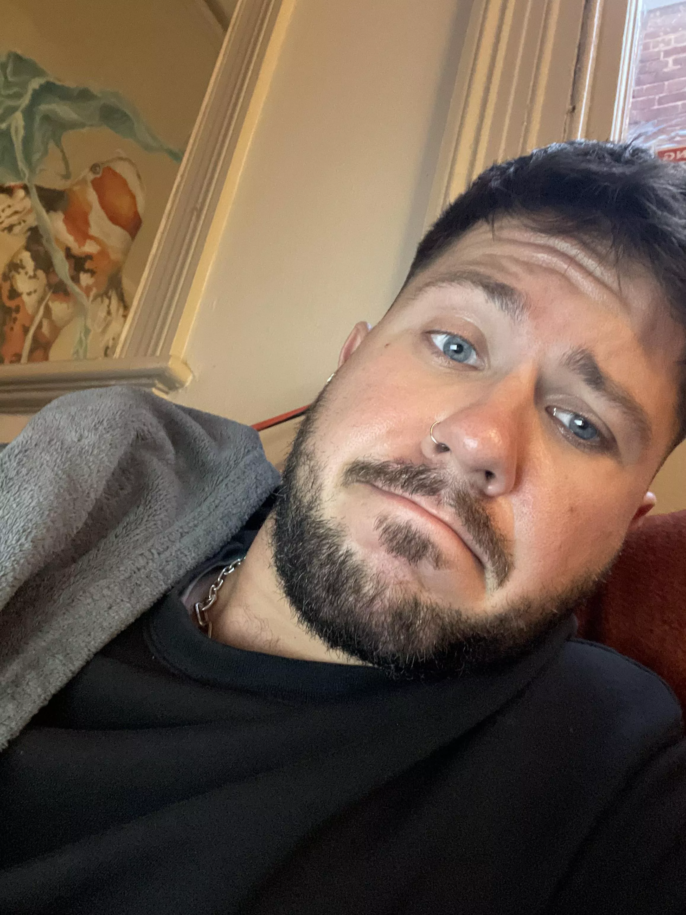 Laying on the sofa the whole day? Hell yes! 😌 open for a chat? Heeell yes! 😁