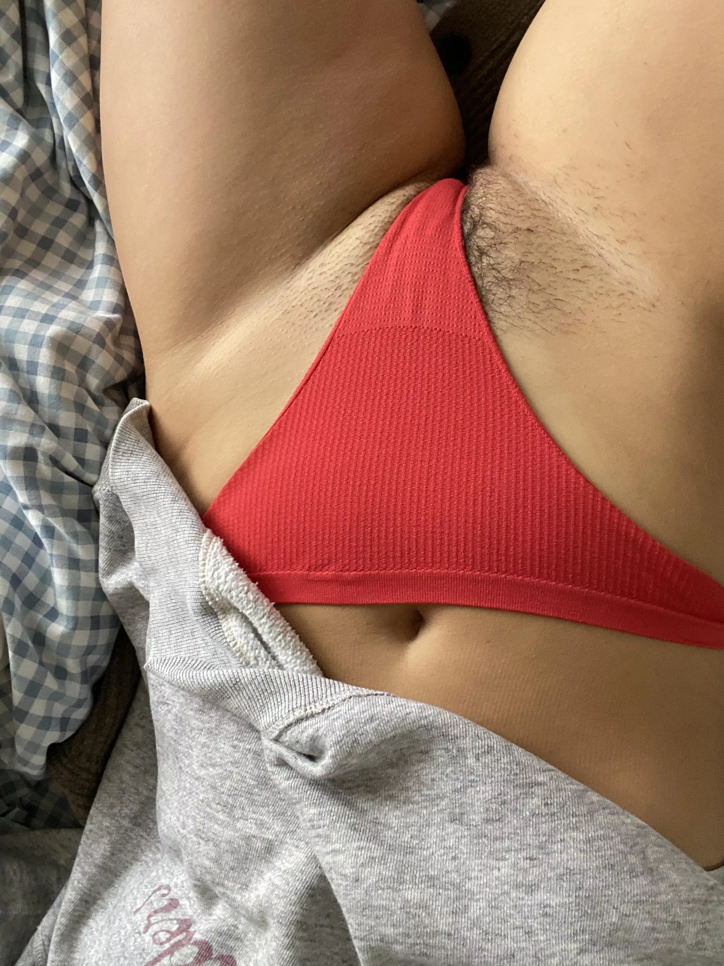 Men who love hairy pussy are superior and make me sooo happy :)