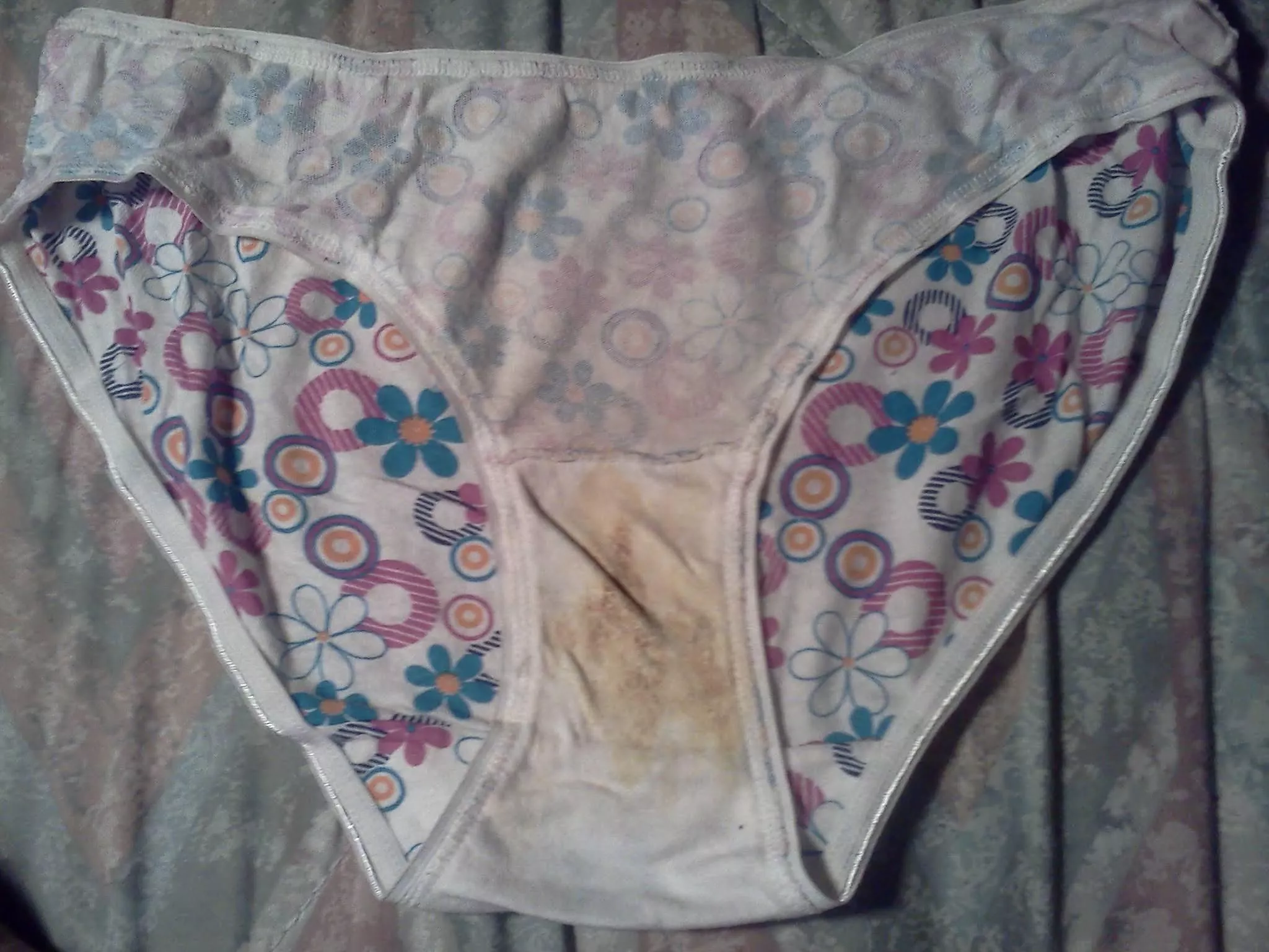 Mom's dirty panties