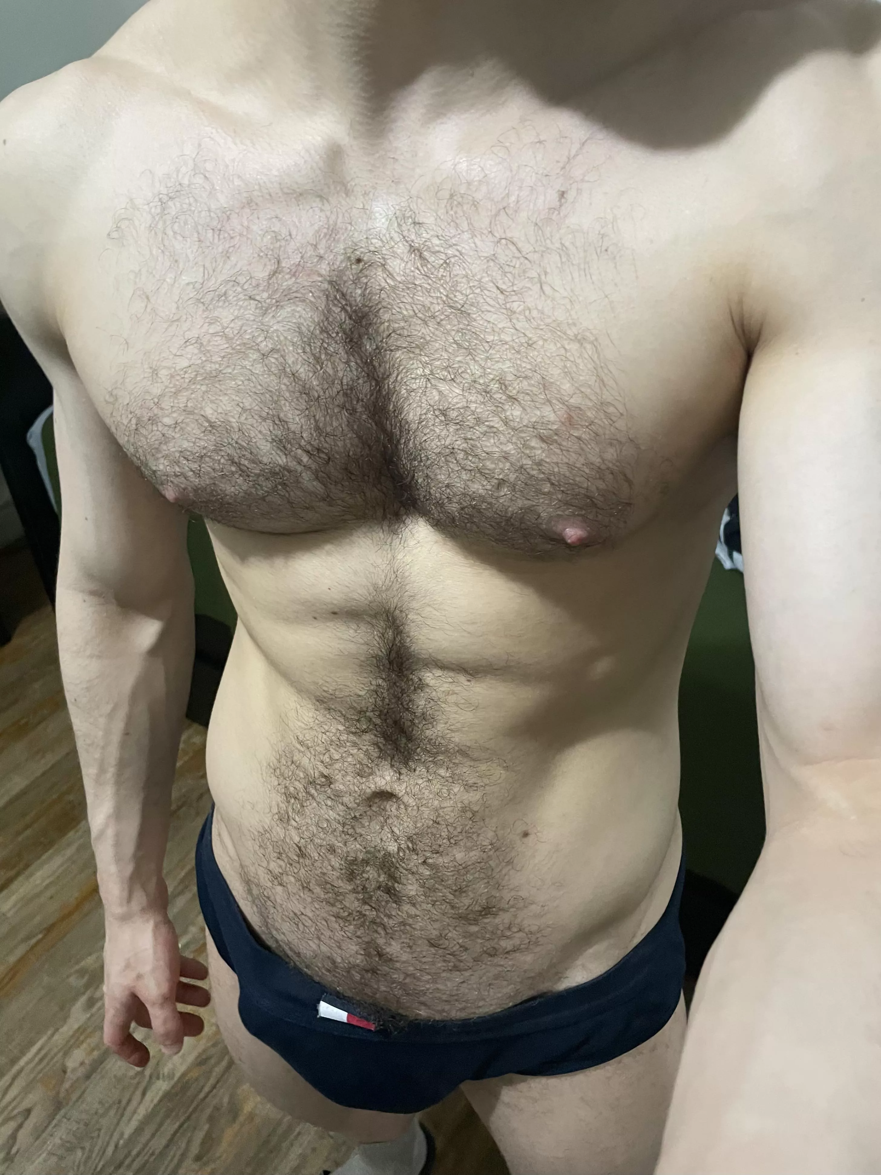 Wanna try feeling these pecs? 😅