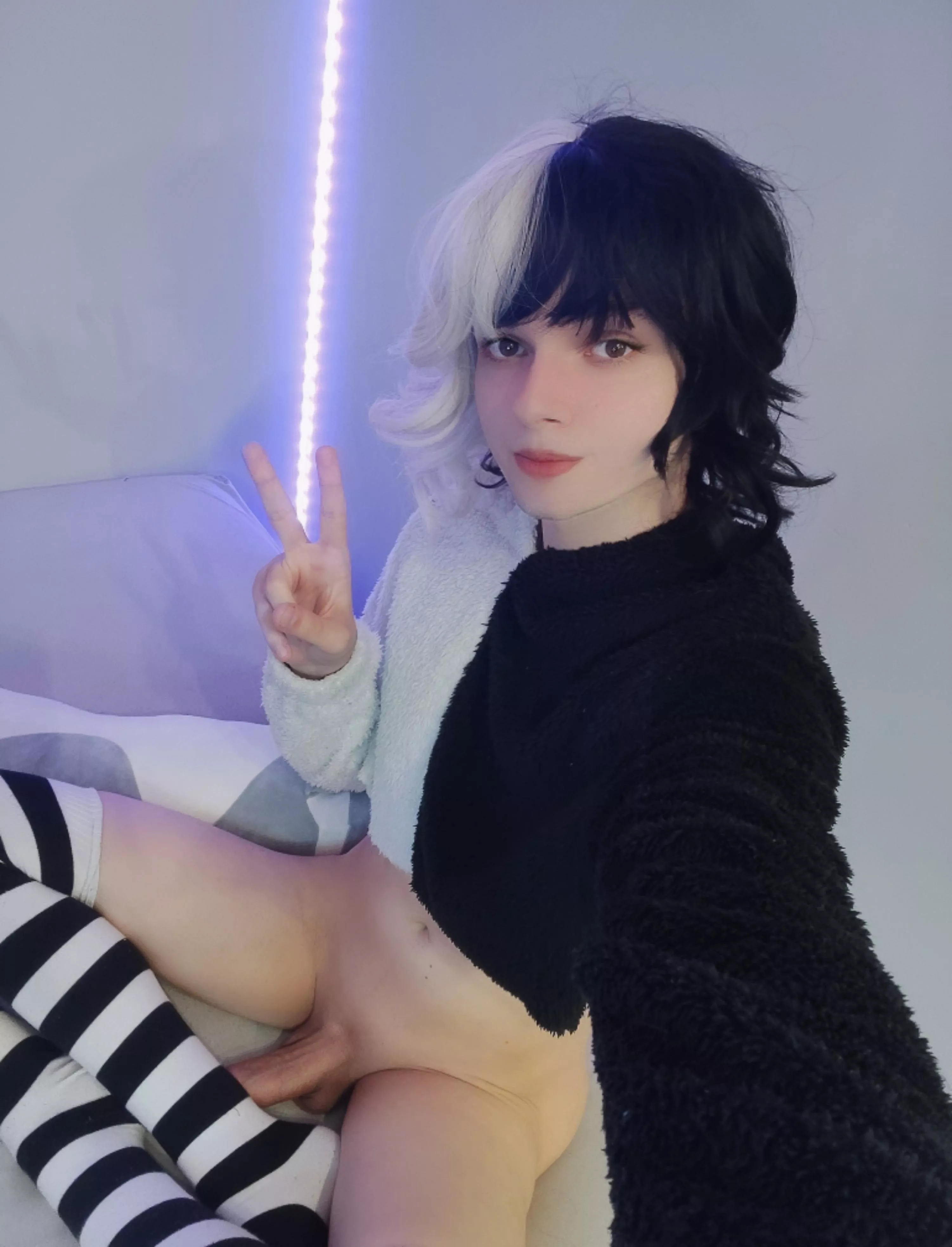 Would u let me suck your cock?