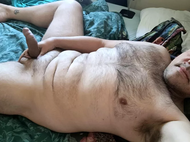 (40) uk dirty bear here. Any other uk bears? Dm me ur tele or session