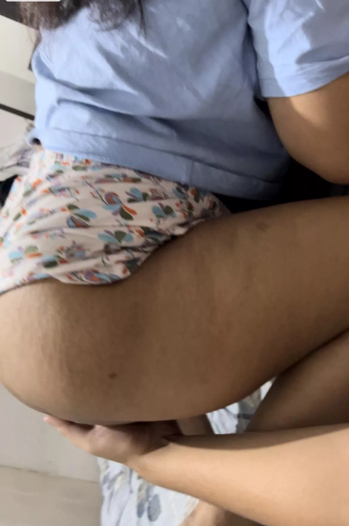 [C] Me fingering her, while she sucks me off!!