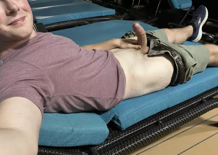 Chilling on the top deck of the cruise. Pms open