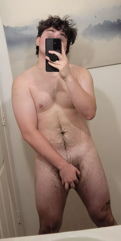 Hairy wasian muscle cub anyone?