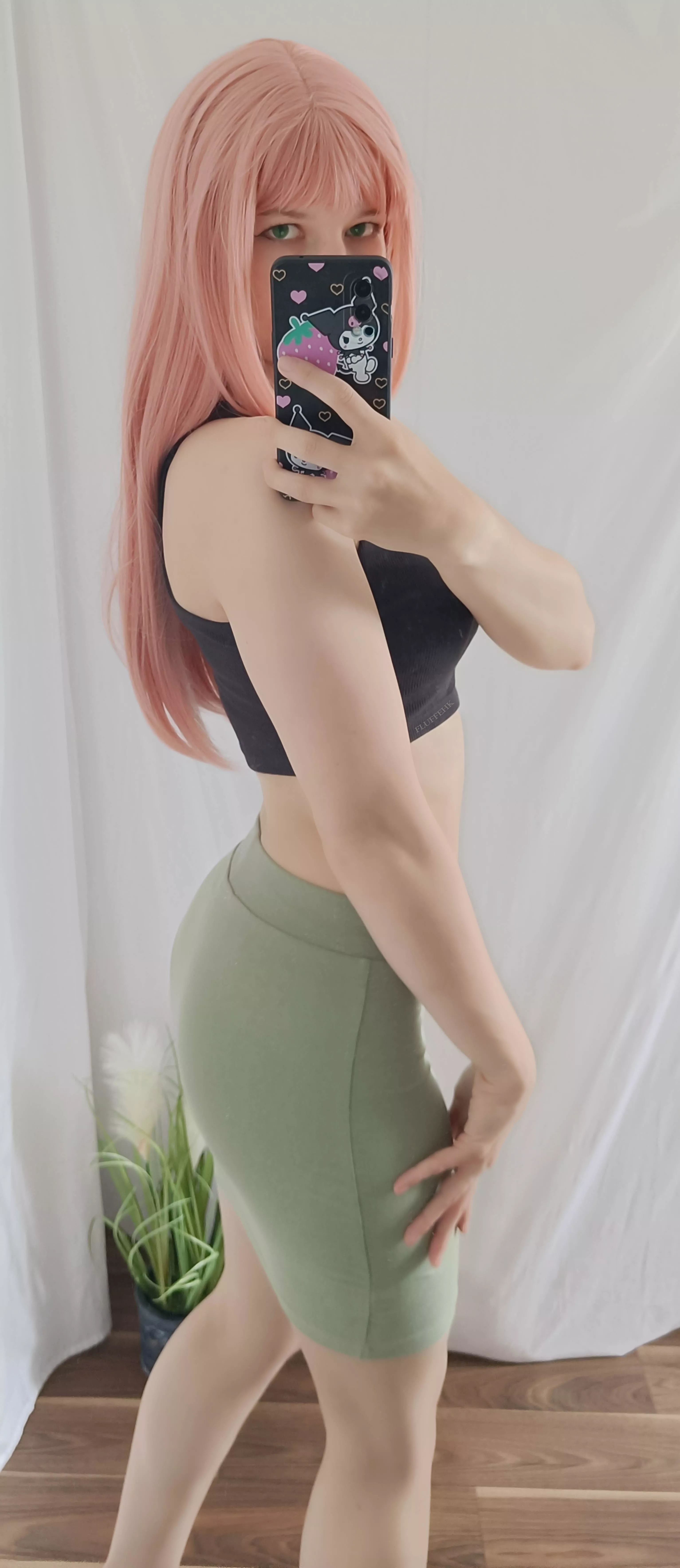 I love this skirt 💕 How's the color on me though?💕