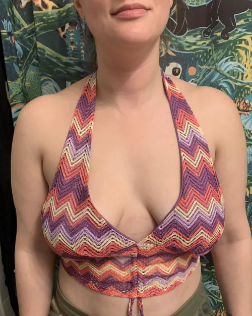 Is this top still ok for a 34 year old mom?