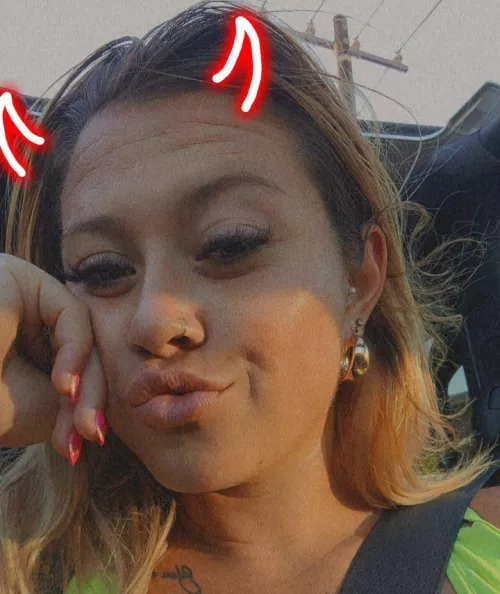 Just an average car selfie for yall today🥰😇