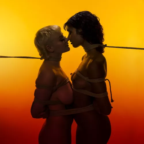 MissPeachXCream and Riley have amazing chemistry - rope and photo by me (The Dark Arts)