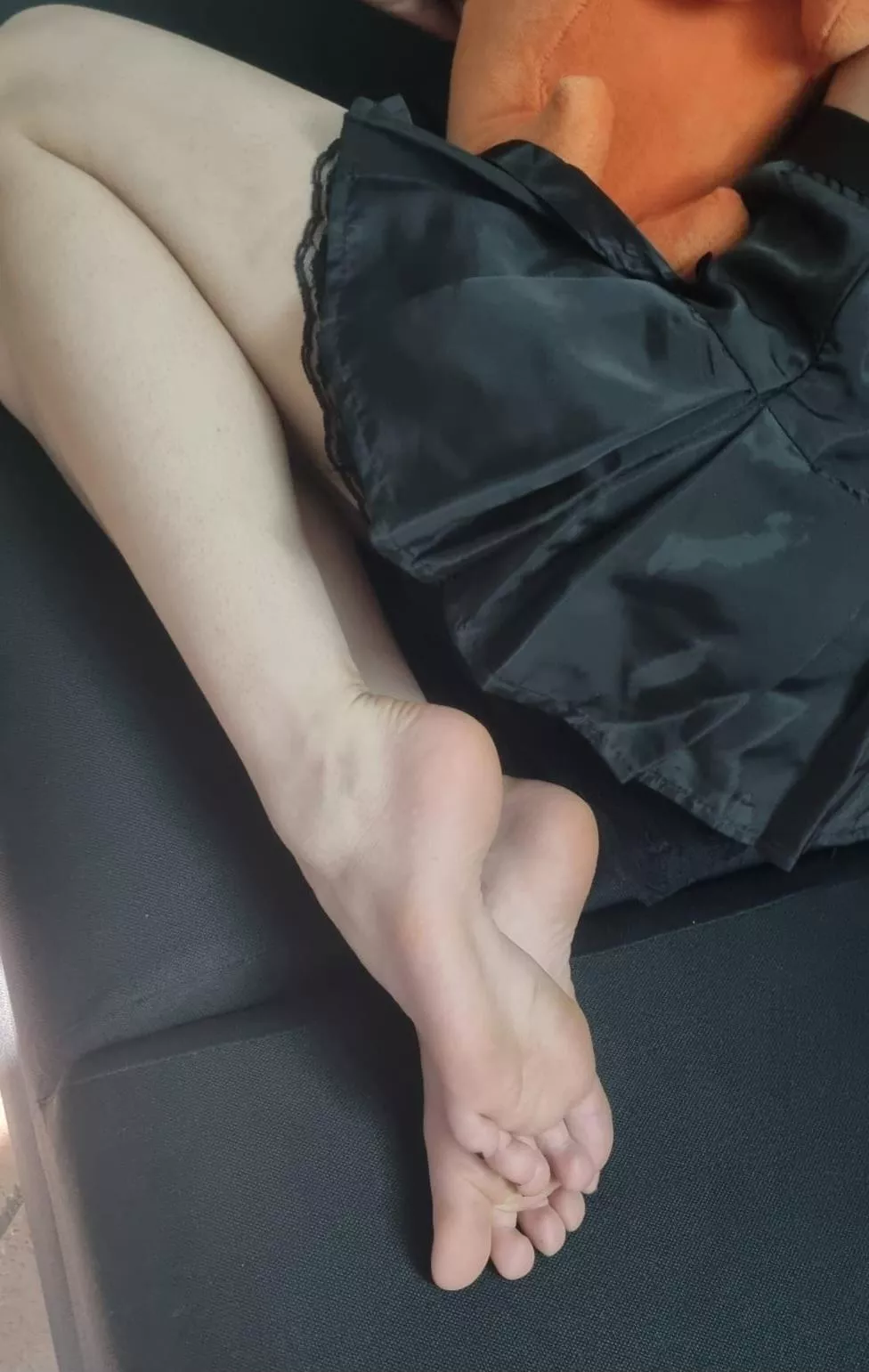 So cold, anyone wants to warm me up?