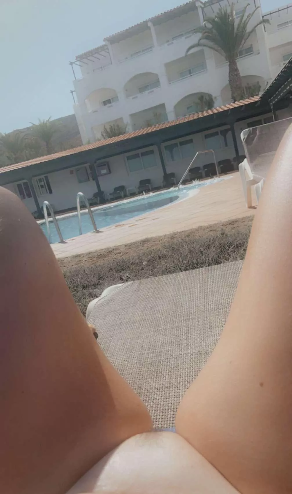 Take me back to naked sunbathing ☀️