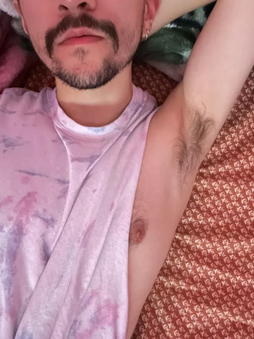 Took a walk, now my pits are musky