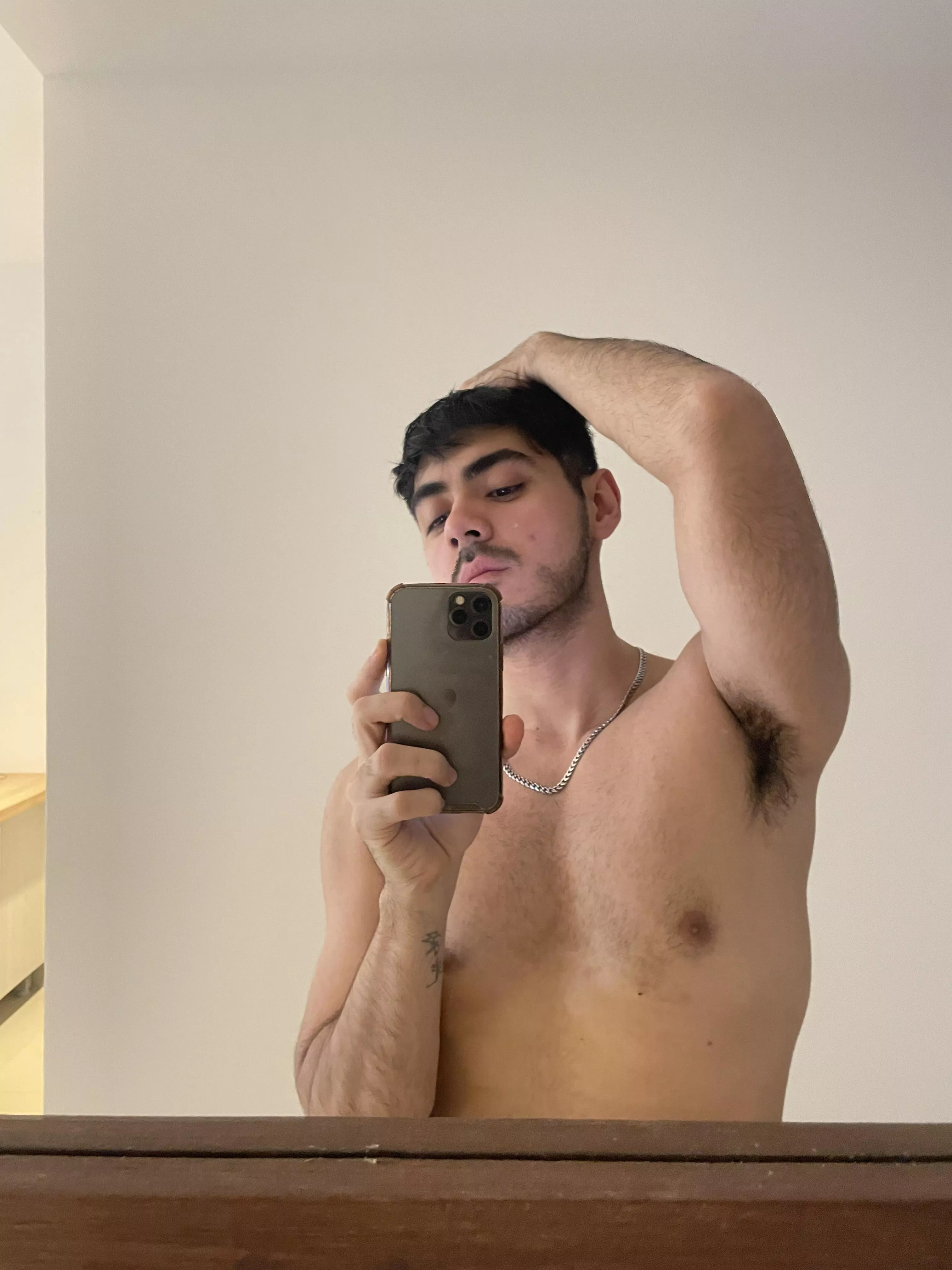 Would you like suck my armpits!?