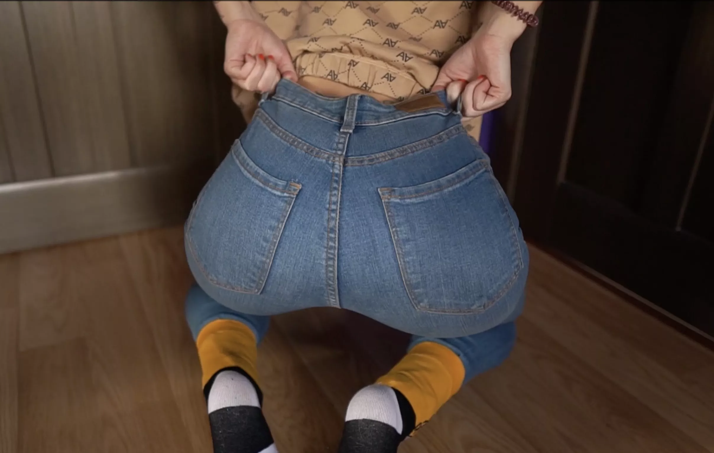 it's nice when jeans fit your ass