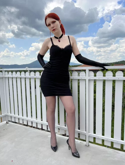 Black dress and tights 🖤