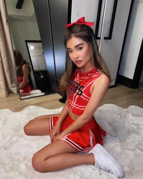 cheerleader