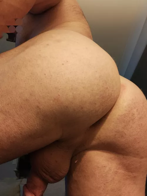 Just a gratuitous butt pic 😊