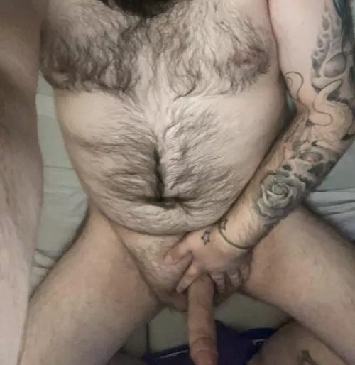 Just a thicc hairy dude looking for a thicc lady
