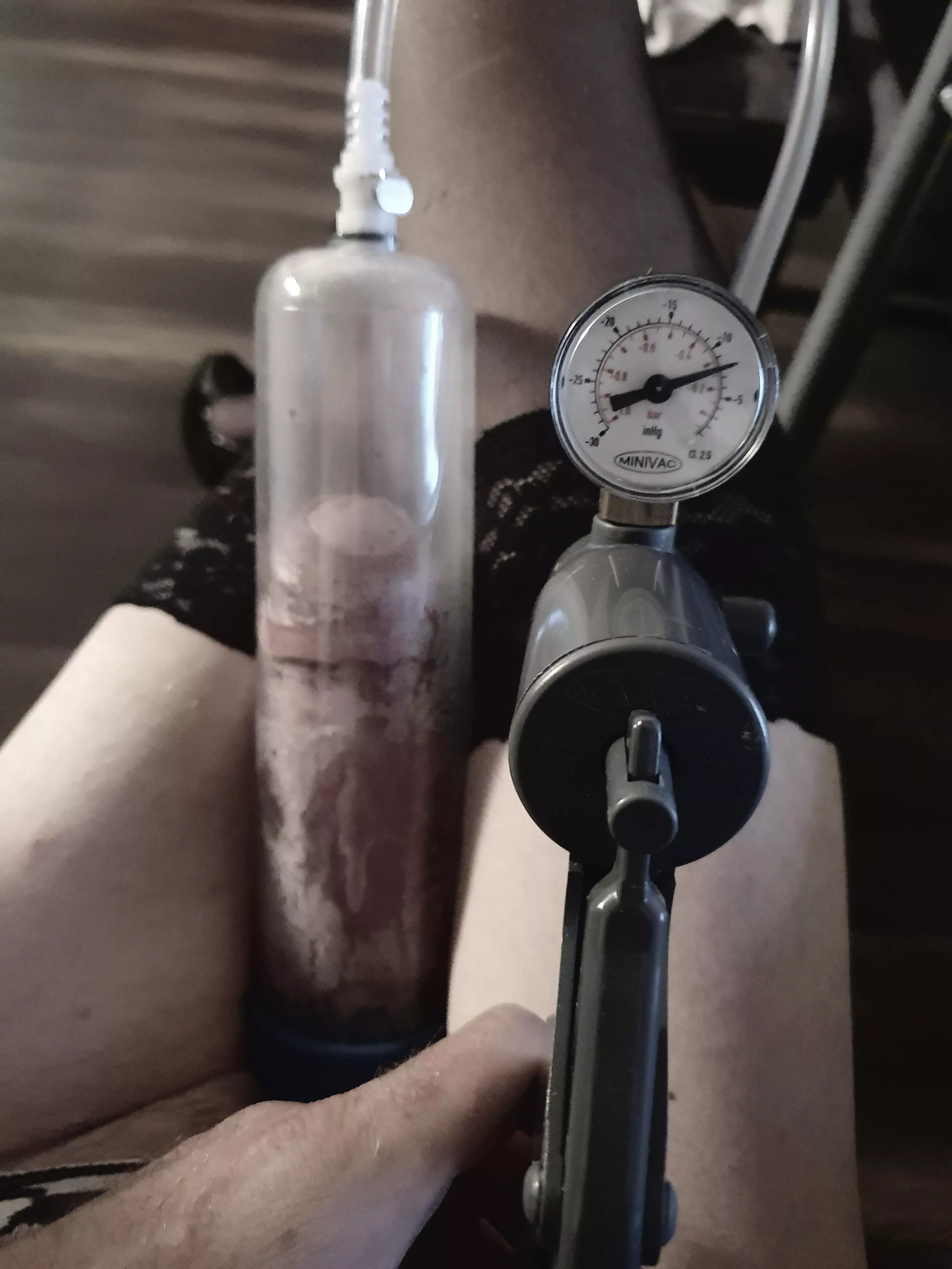 Little pump in lingerie