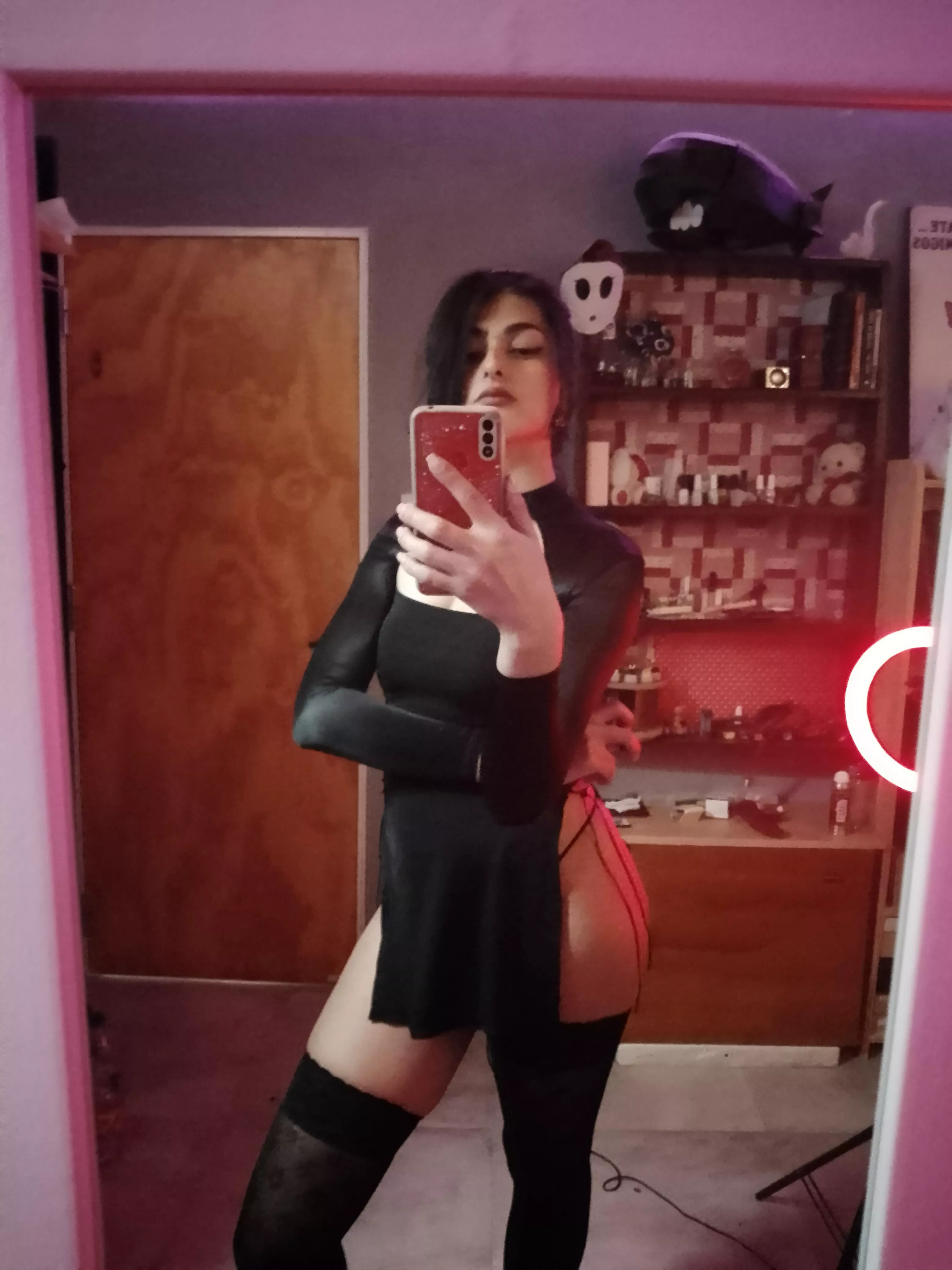 This is my first post here, do u like my dress? :3