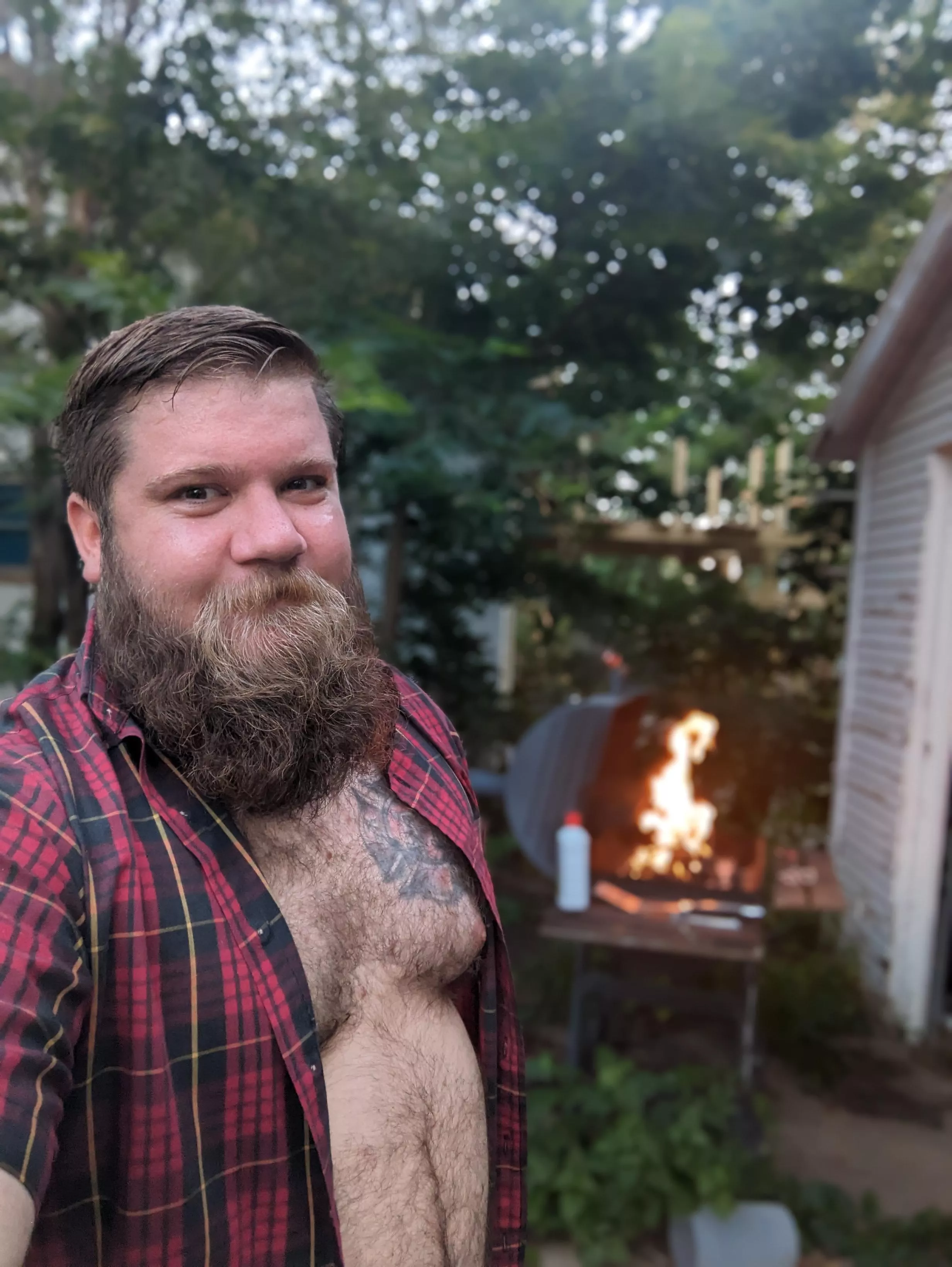 Who likes beards, bellys, and burgers?