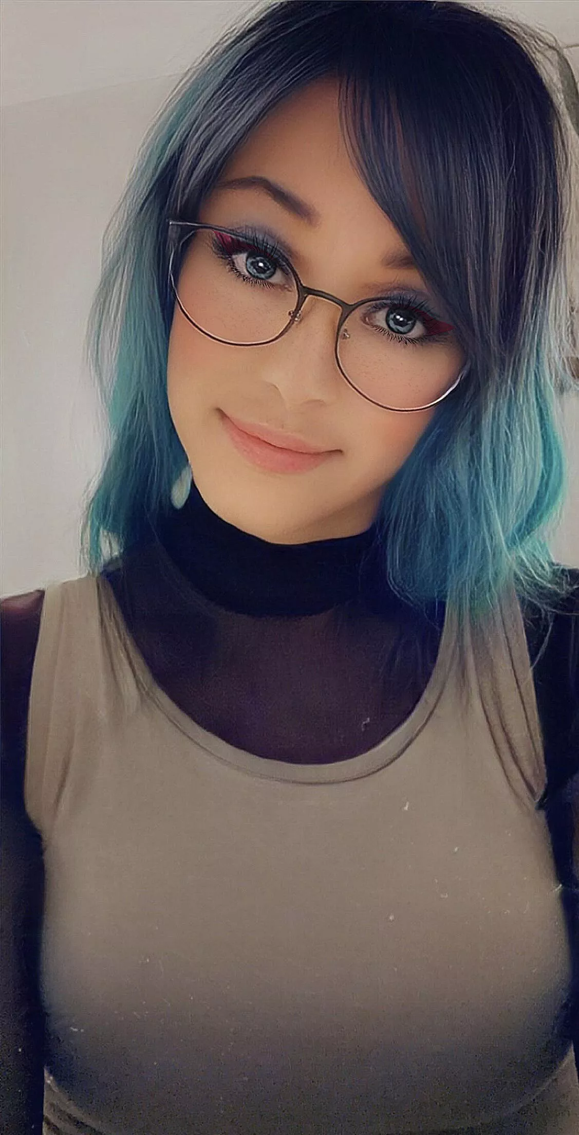 Who should I do a sexy cosplay as?😘