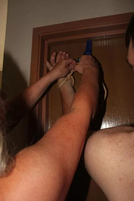 Have to be creative and improvise in a hotel room, simple but effective :) :)