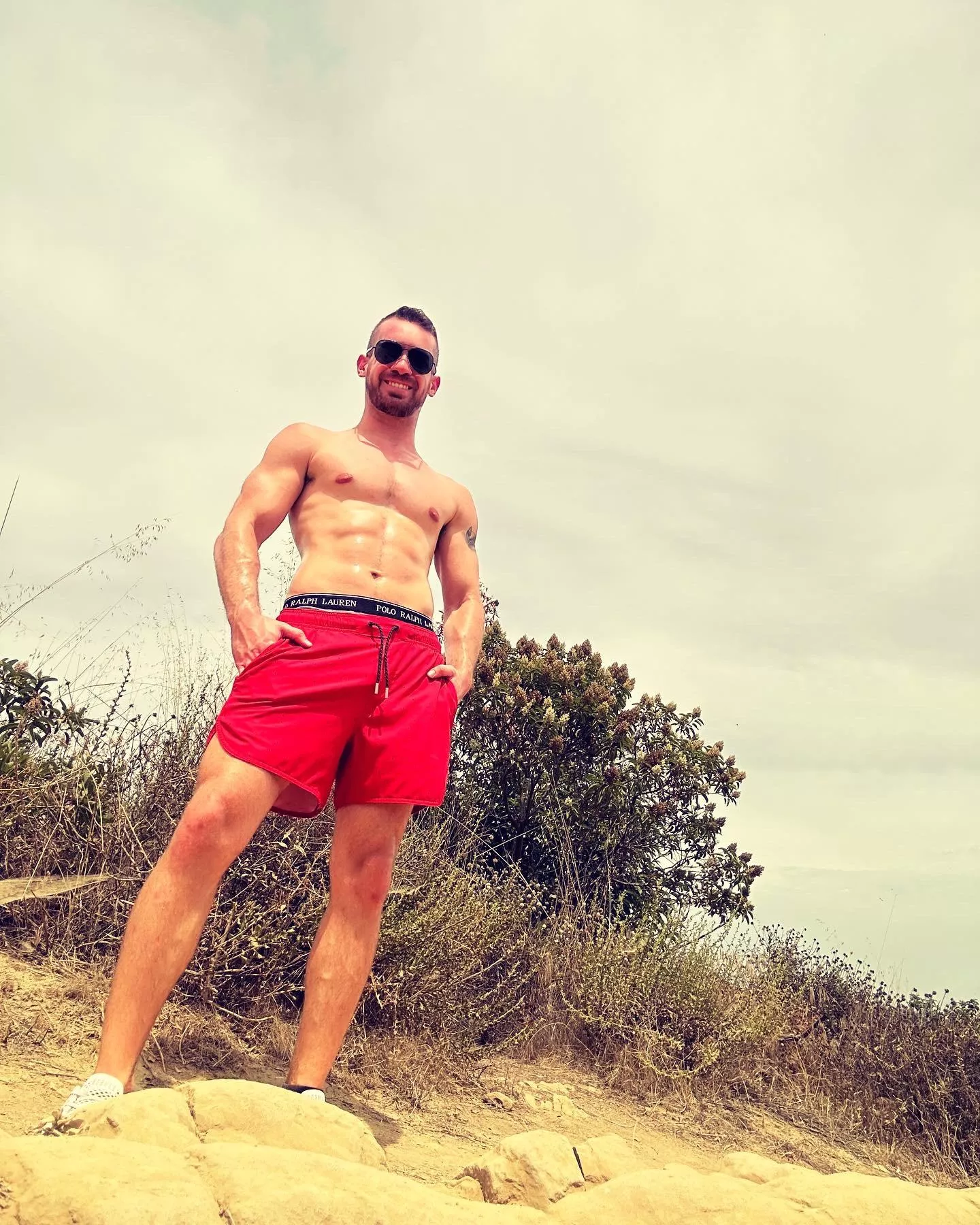 Hiking is the best way to clear all that anxiety out of your head 🙌🏼