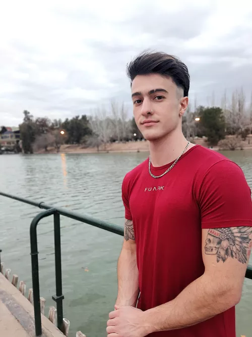 I don't know if you will like this pic since I'm not naked 🙈