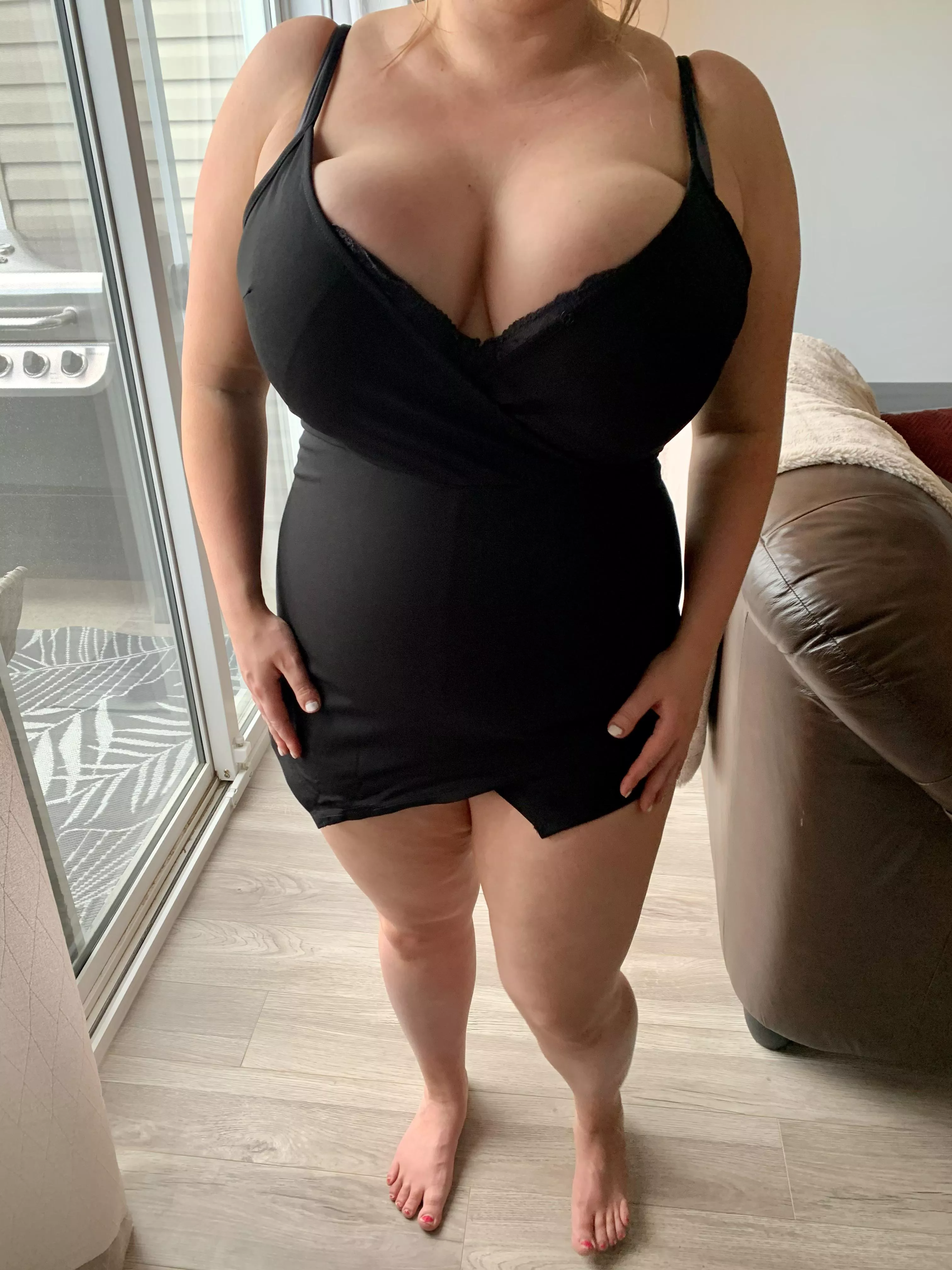 I wonder if the dress hold