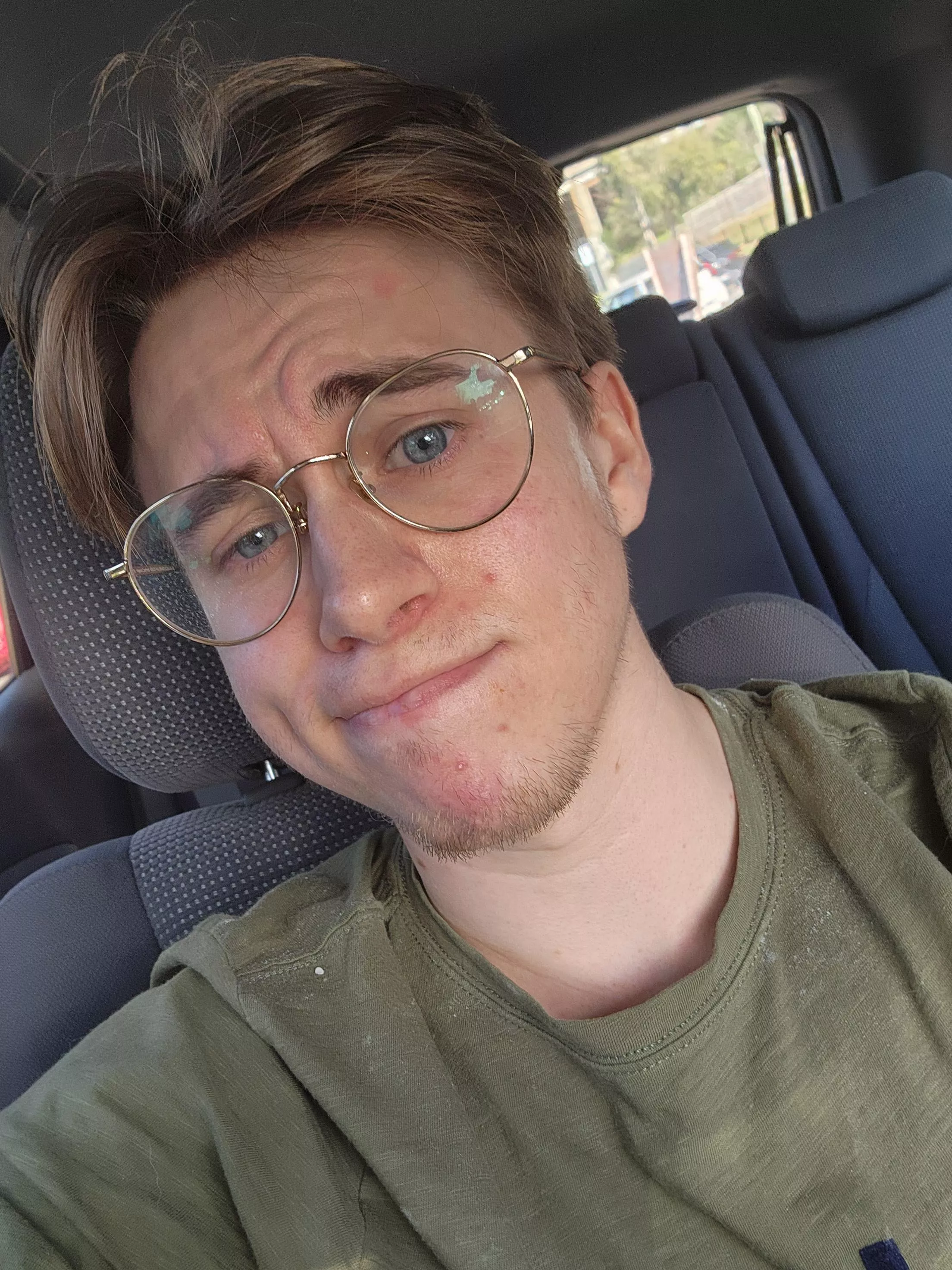 My hair is a mess, and my T-Shirt is covered in flour. Just a usual lunch break from work in my car. My hair is a mess, and my T-Shirt is covered in flour. Just a usual lunch break from work in my car.