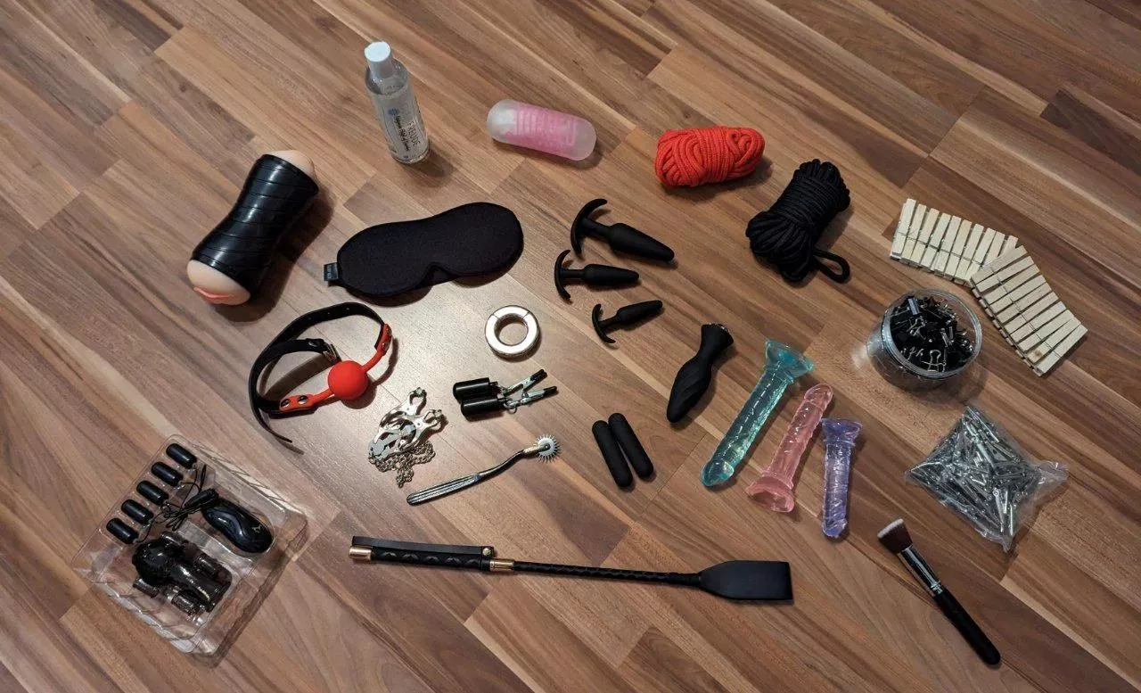 Need someone to play with me tonight