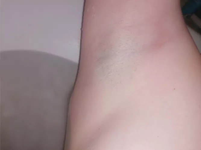 should i grow out my armpit hair?